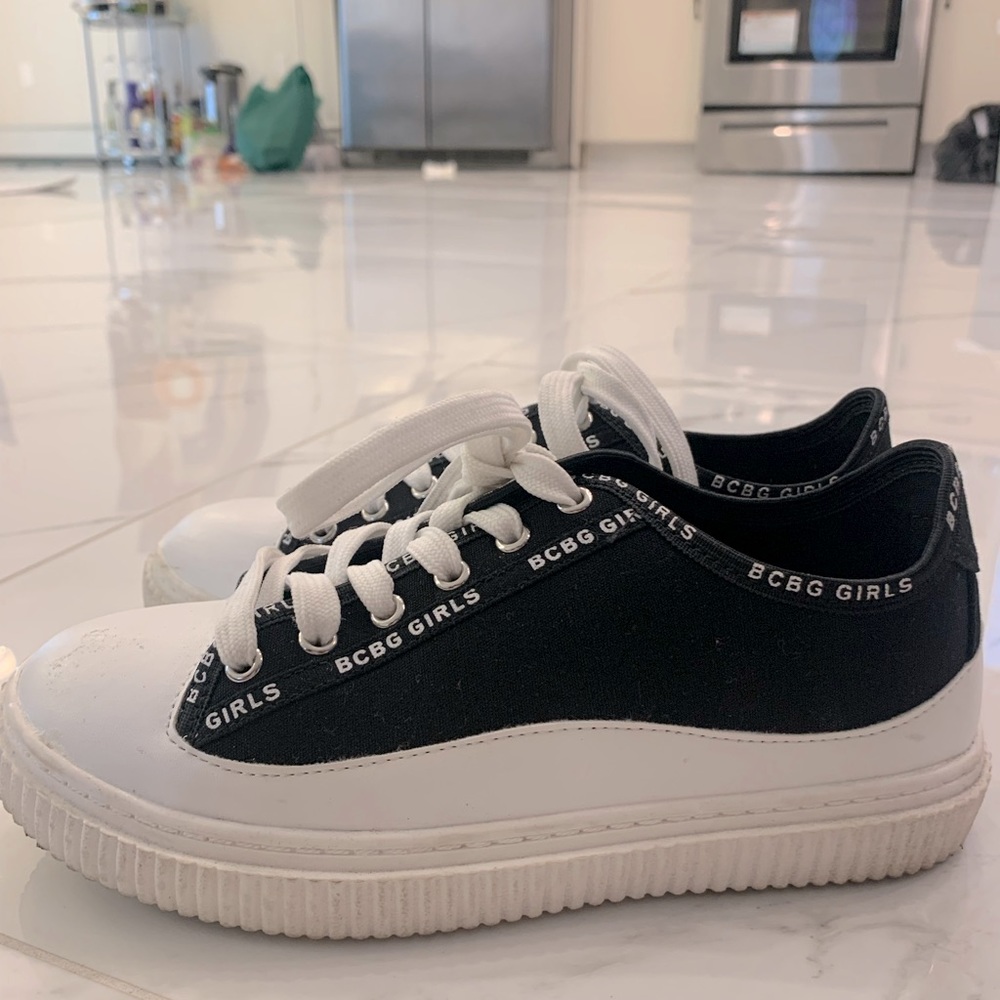 Kids shoes Black and white girls